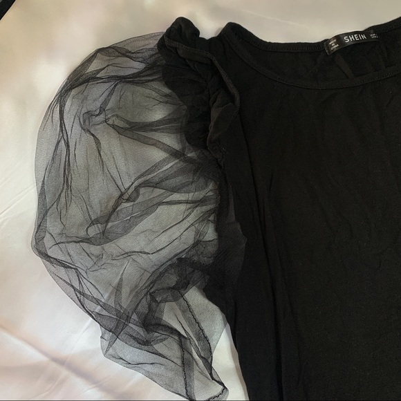 NWOT✨SHEIN Ruffle Top - Picture 4 of 7